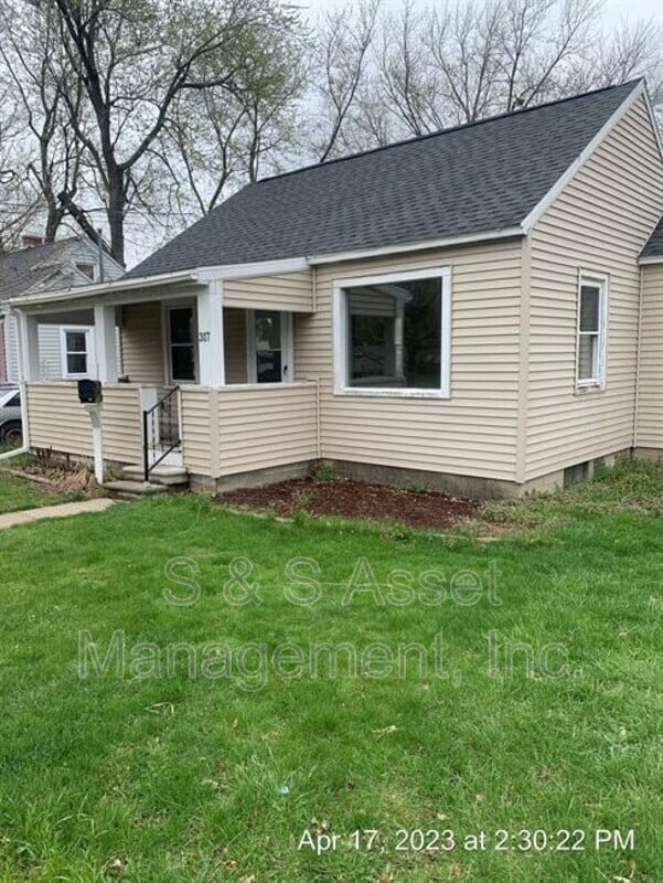 317 E Everettdale Ave, Lansing, MI 48910 House Rental in Lansing, MI