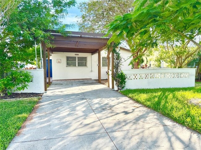 Building Photo - 4528 Floramar Terrace