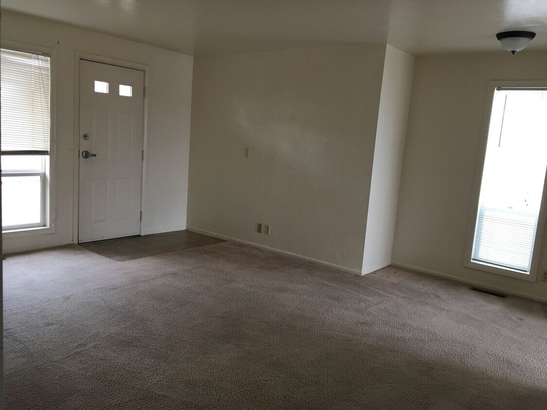 Foto del edificio - MF067-396/ 408 SE 7th- Tekk