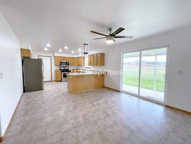 Foto del edificio - Oregon City Country Living - 4 BR/3BA - Sm...