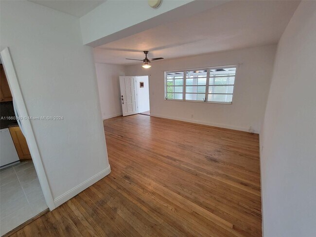 Foto del edificio - 355 76th St