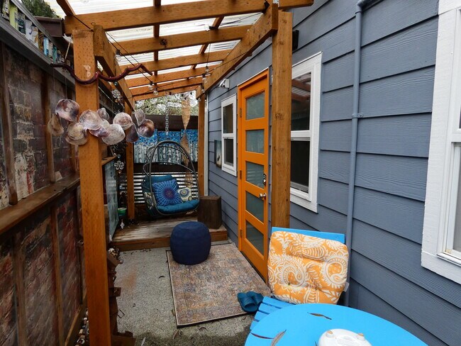 Foto del edificio - 816 Ferry St SW