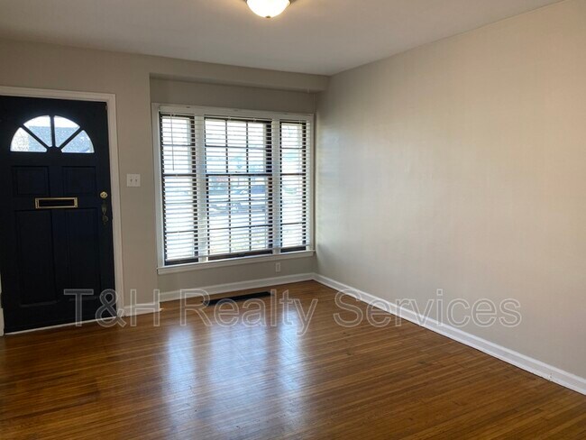 Foto del edificio - 4642 Caroline St
