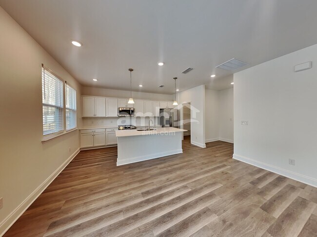Building Photo - 224 Argea Dr