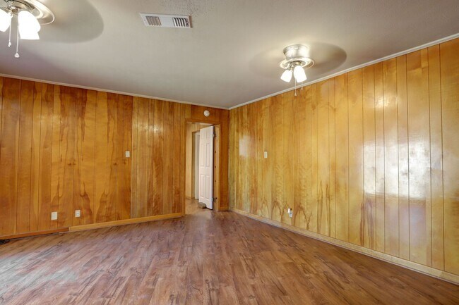 Foto del edificio - 3 Bedroom 2 Bathroom House in Wake Village, TX!