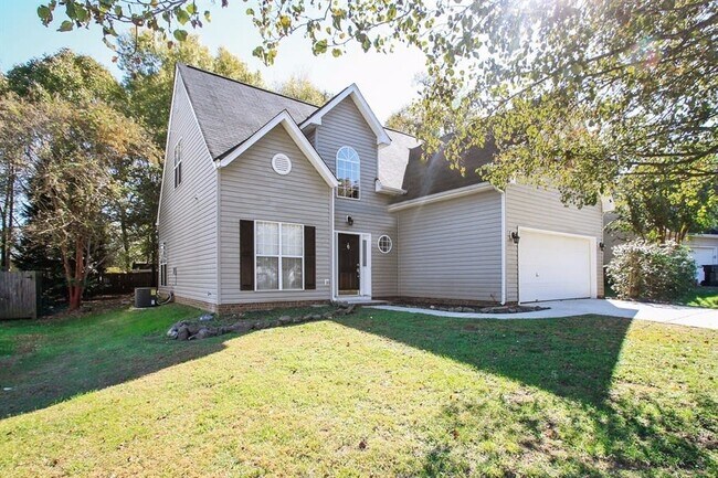 Building Photo - 3869 Longwood Dr SW