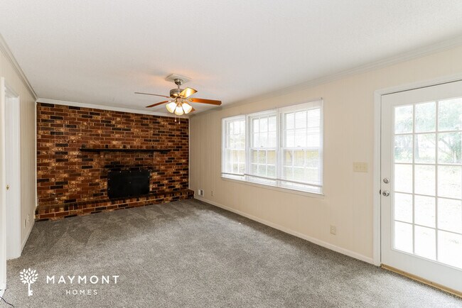 Foto del edificio - 2524 Springwood Dr