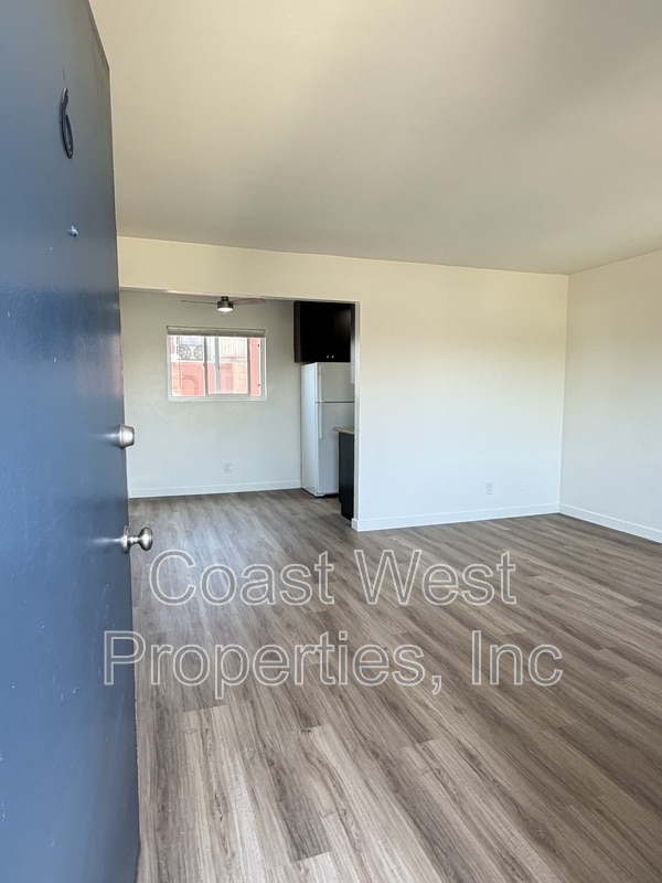 Building Photo - 816 S Orange Ave