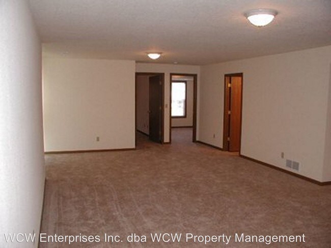 Building Photo - 2120 SW 36th St