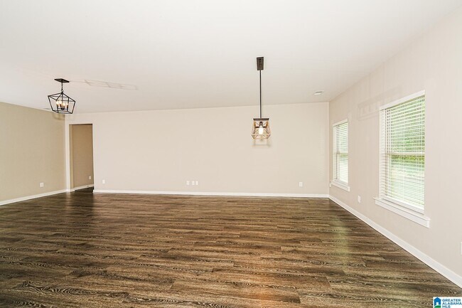 Building Photo - 119 Wolf Ln