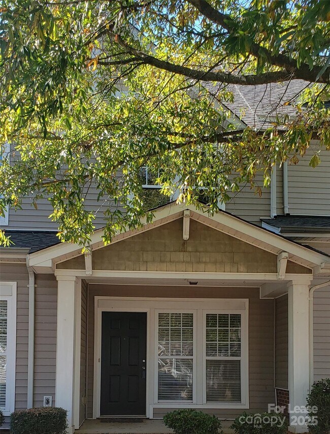 Foto del edificio - 1011 Laparc Ln