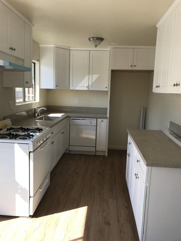 Foto principal - 15581 Pasadena Ave