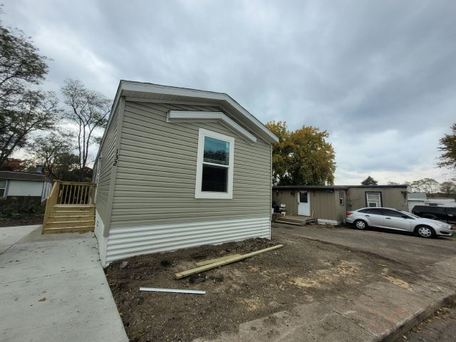 Building Photo - 132 Skyline Dr