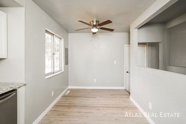 Foto del edificio - 4028 Colony Hills Cir