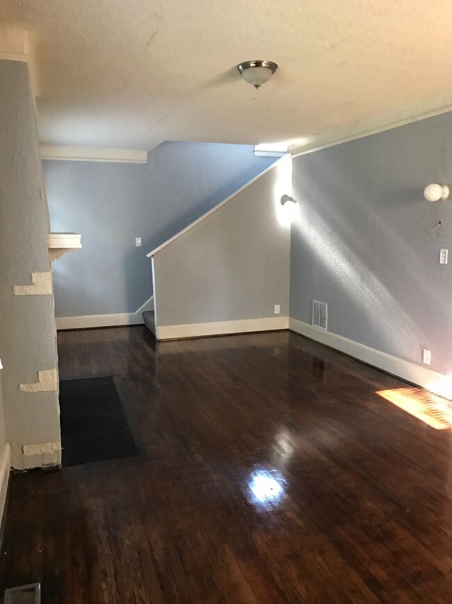 Building Photo - 13910 Winthrop Street