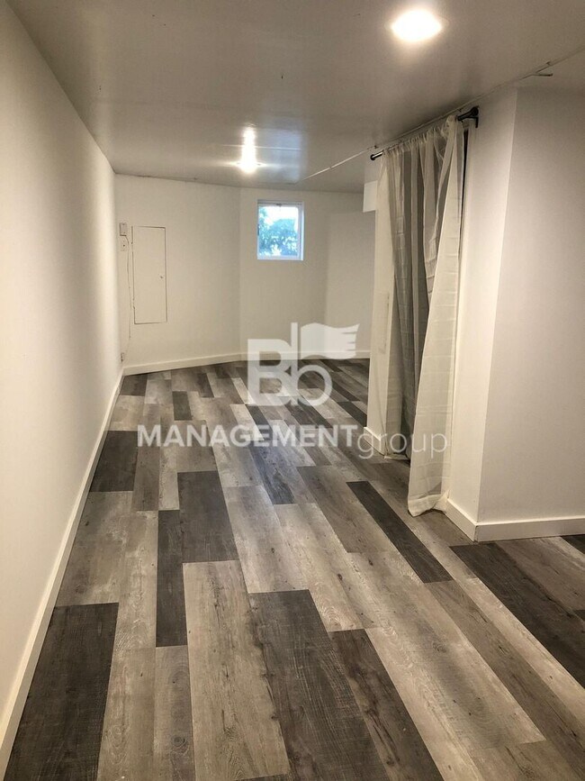 Foto del edificio - Updated SE Portland Basement Studio Apartm...