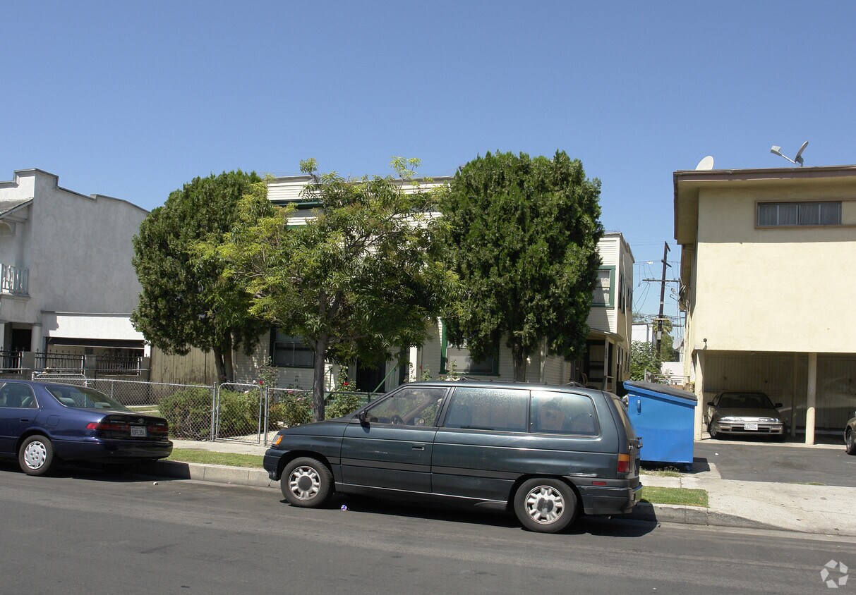 Foto principal - 1205 Tamarind Ave