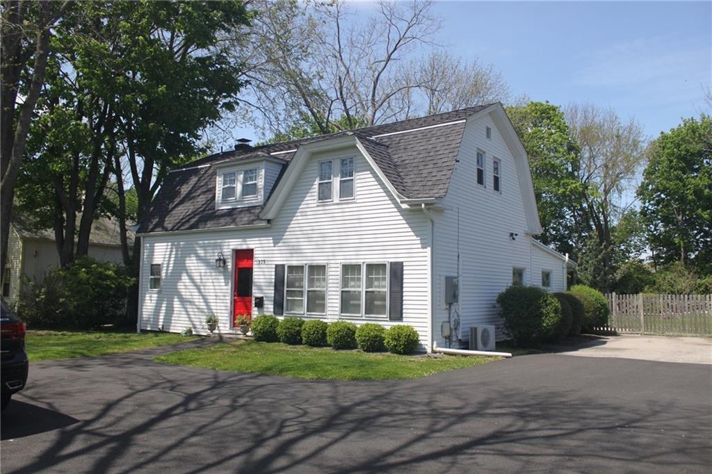 Primary Photo - 125 Main St