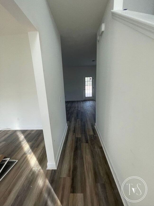Building Photo - 167 Ironwood Dr
