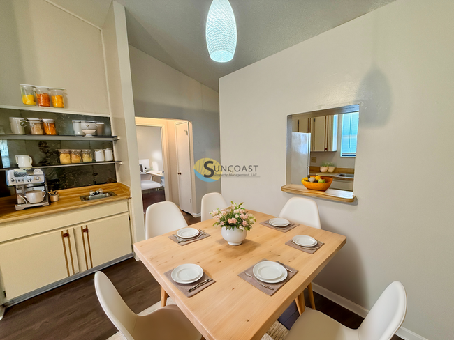 Building Photo - Cute 2BR/2BA Unit READY NOW!