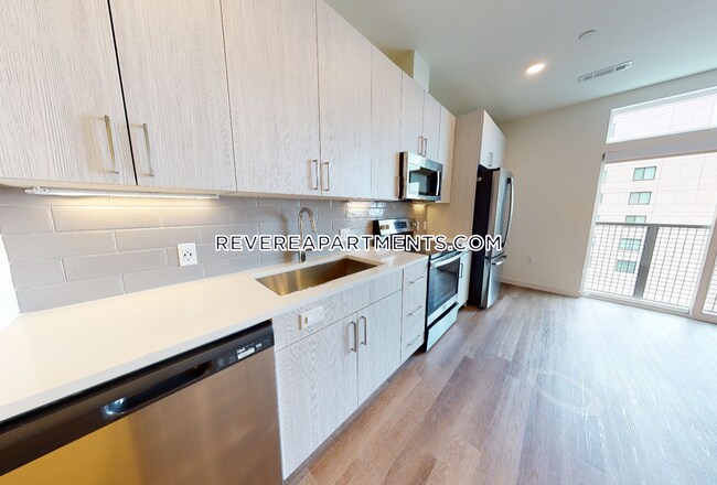 Foto del edificio - 320 Revere Beach Boulevard