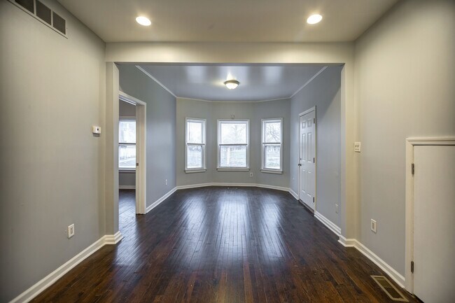 Building Photo - 2638 Rosa Parks Blvd
