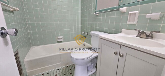 Foto del edificio - Renovated 1 Bedroom at Campbell Apartments Near Downtown Available Now!
