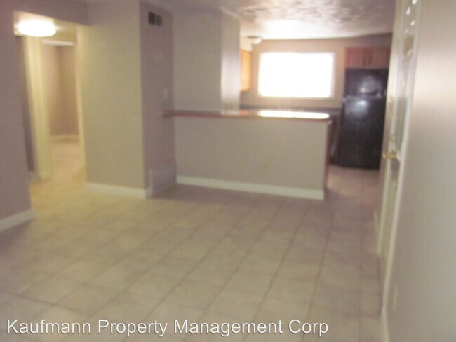 Building Photo - 4920 Northcrest Dr
