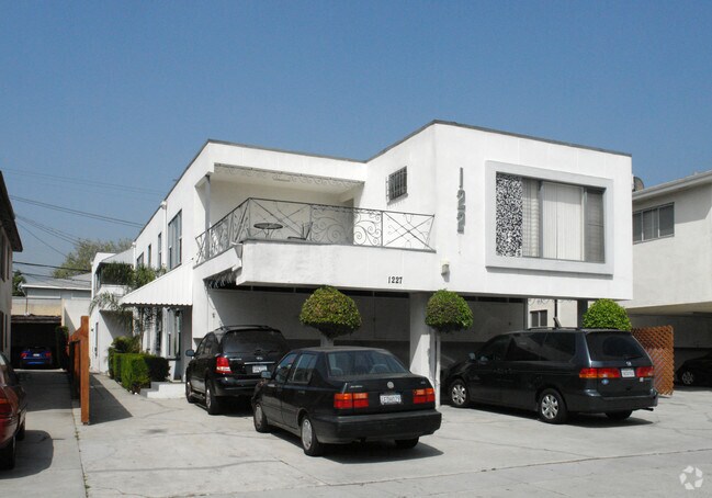 Building Photo - 1227 S Holt Ave