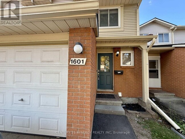 Building Photo - 1601 Cheevers Crescent