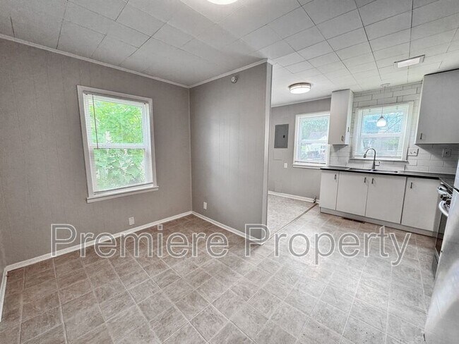 Foto del edificio - 7740 Oak St