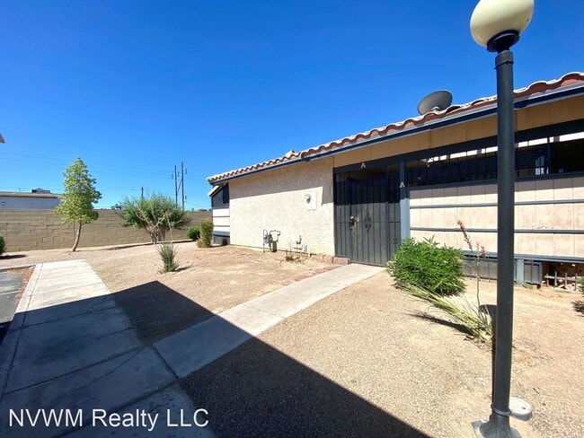 Foto del edificio - 2 br, 2 bath House - 253 N Lamb Blvd Unit A