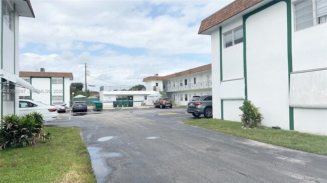 Foto del edificio - 2225 Polk St