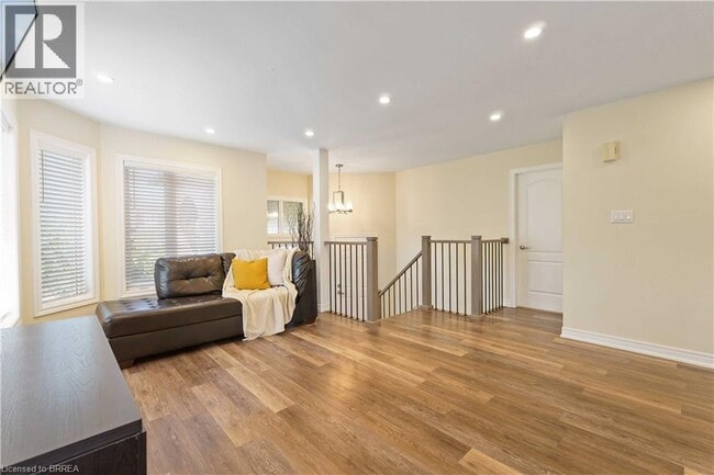 Photo du bâtiment - 4319 Arejay Ave