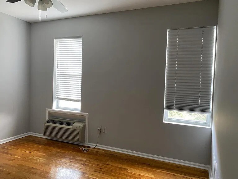Foto principal - 734 Adams St