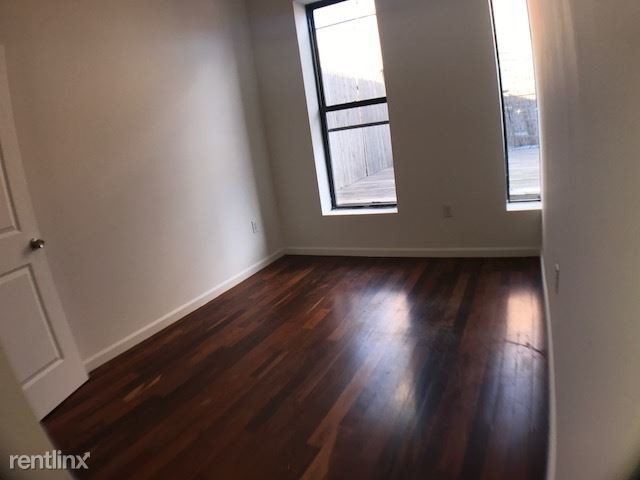 Building Photo - 1143 Fulton St