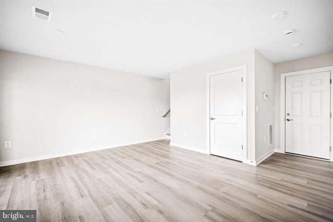 Building Photo - 42508 Invergordon Ter