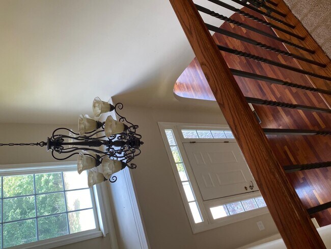 Foto del edificio - 2209 Talbott Ct