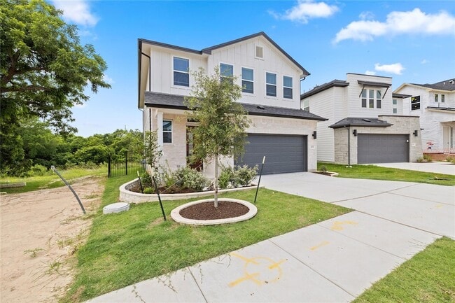 Building Photo - 1608 Kit Cir