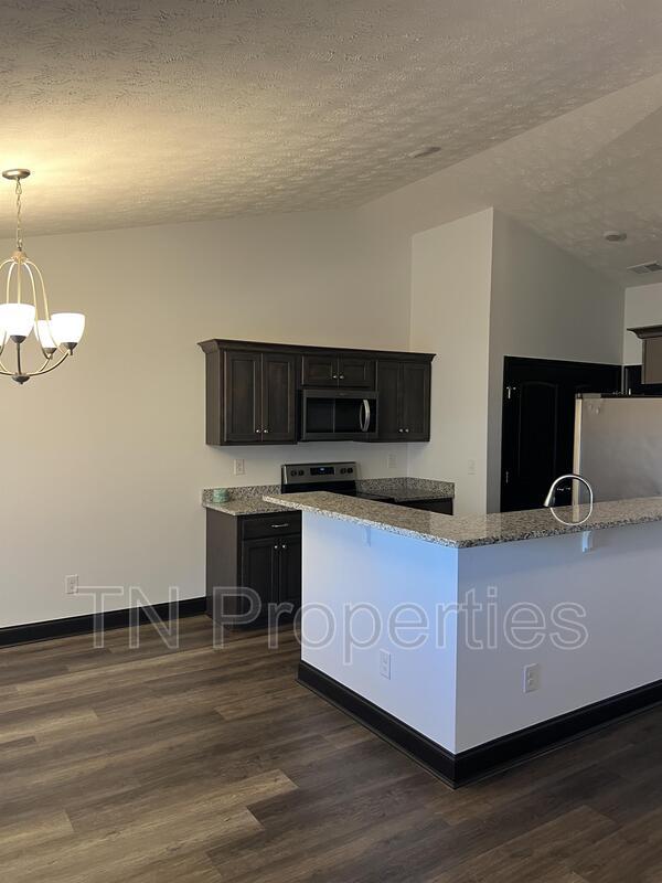 Building Photo - 297 Fieldstone Ln
