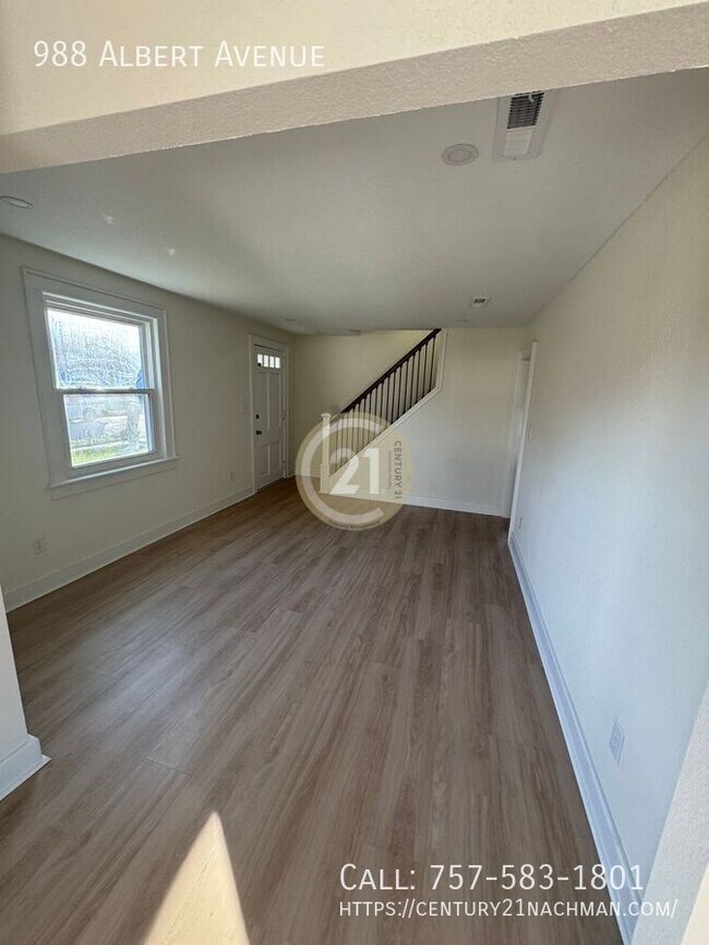 Foto del edificio - 988 Albert Ave