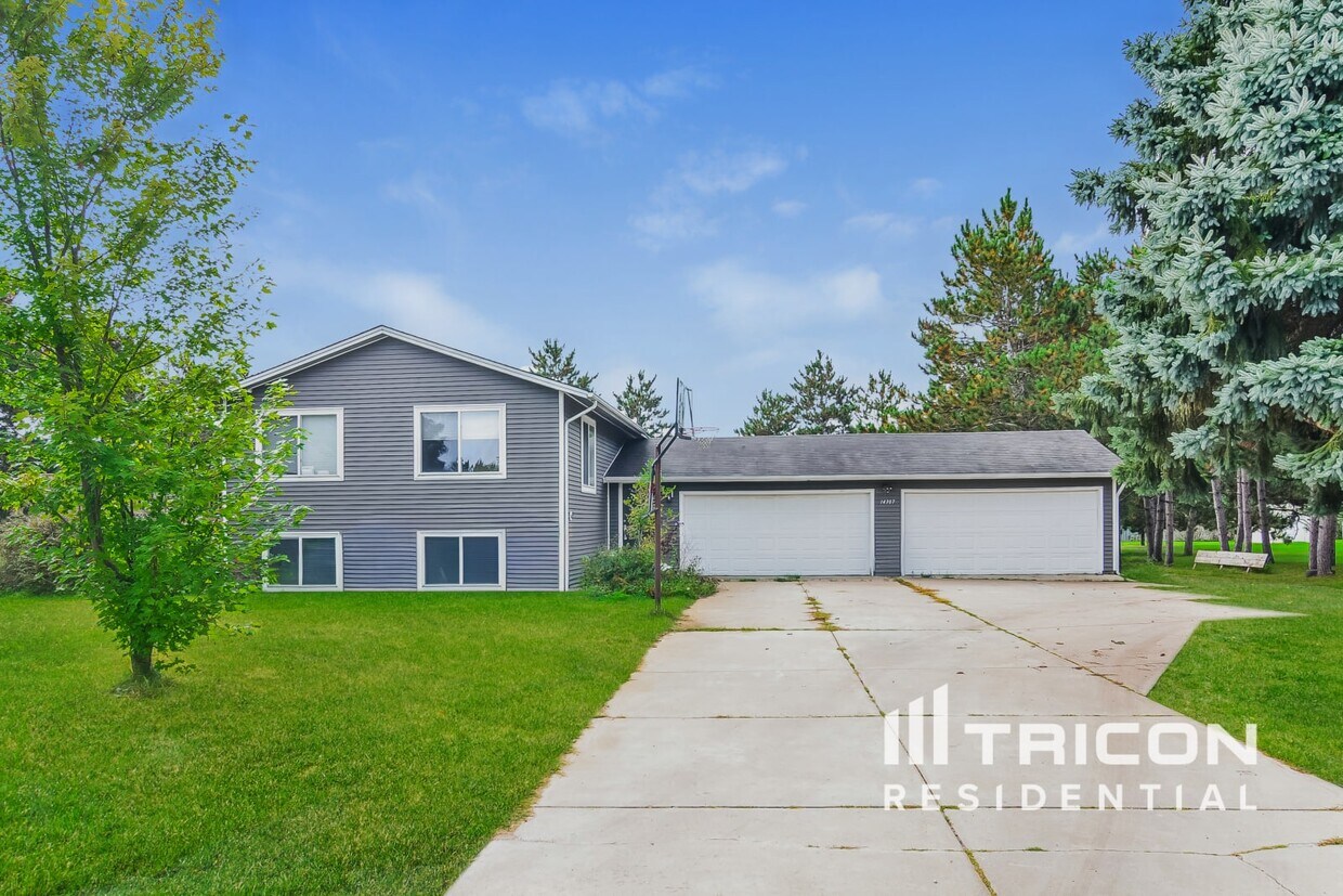 Foto principal - 14307 89th St NE