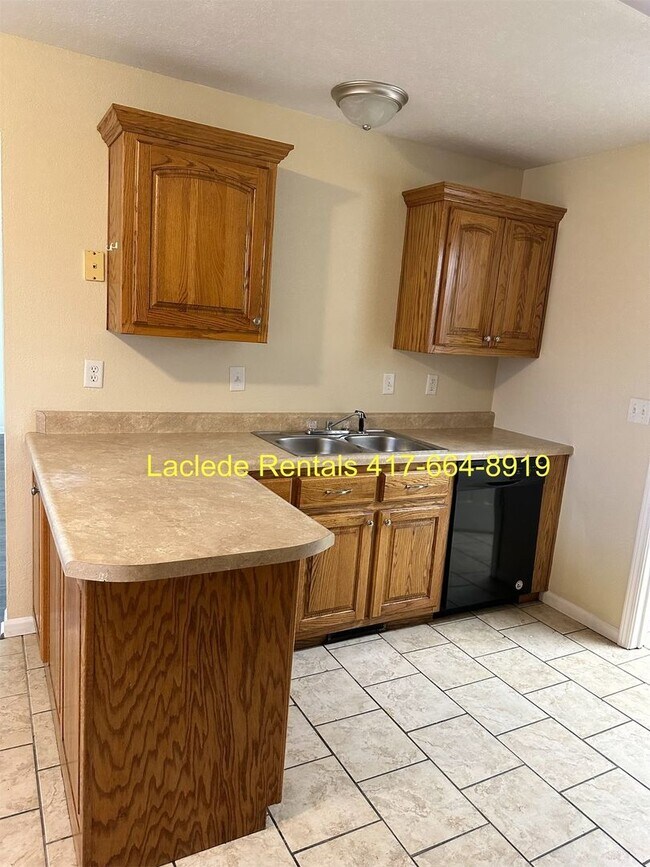 Foto del edificio - 3 Bedroom 2 Bathroom Duplex