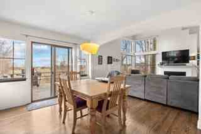 Foto del edificio - 2507 Ravenwood Ln