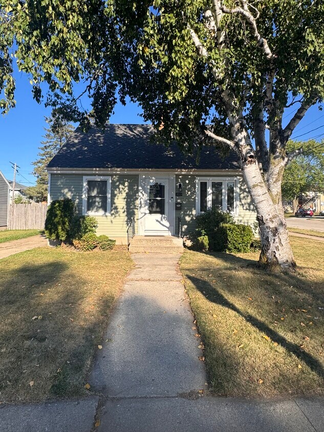 Foto principal - 4057 29th Ave