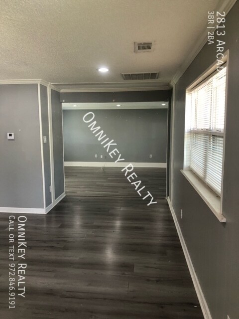 Building Photo - 2813 Arcady Dr