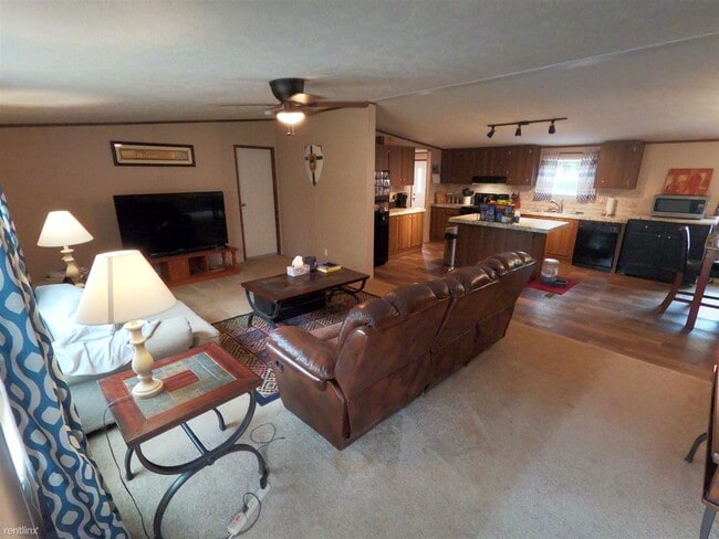 Building Photo - 4 br, 2 bath Mobile Home - 157 Fox Trail
