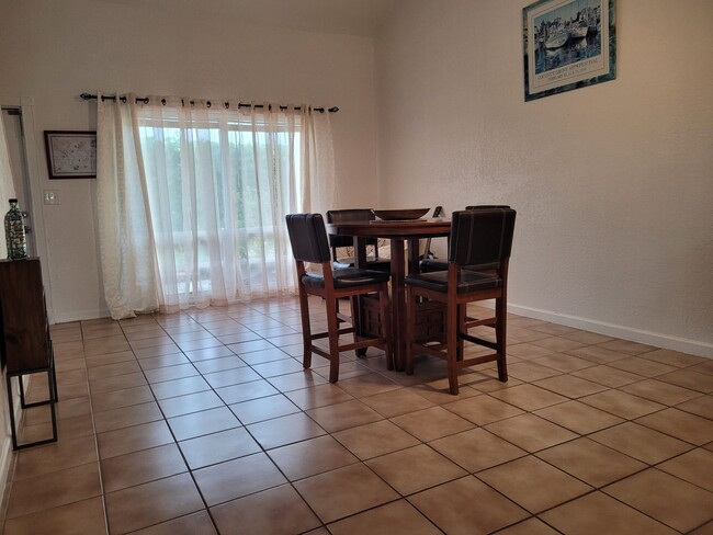 Foto del edificio - Beach access condo with 1 bedroom, 1.5 baths