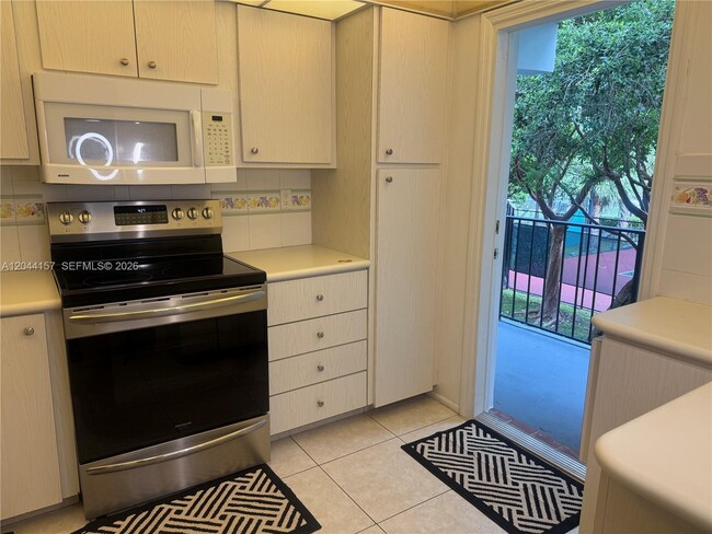 Building Photo - 1501 S Ocean Blvd