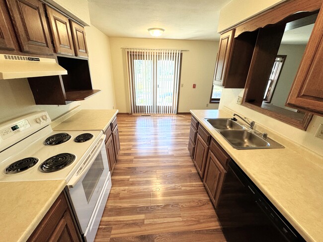 Building Photo - 3001 Cimarron Trl